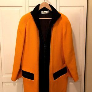 Beautiful 80's Vintage ILIE WACS Coat, Sz 12